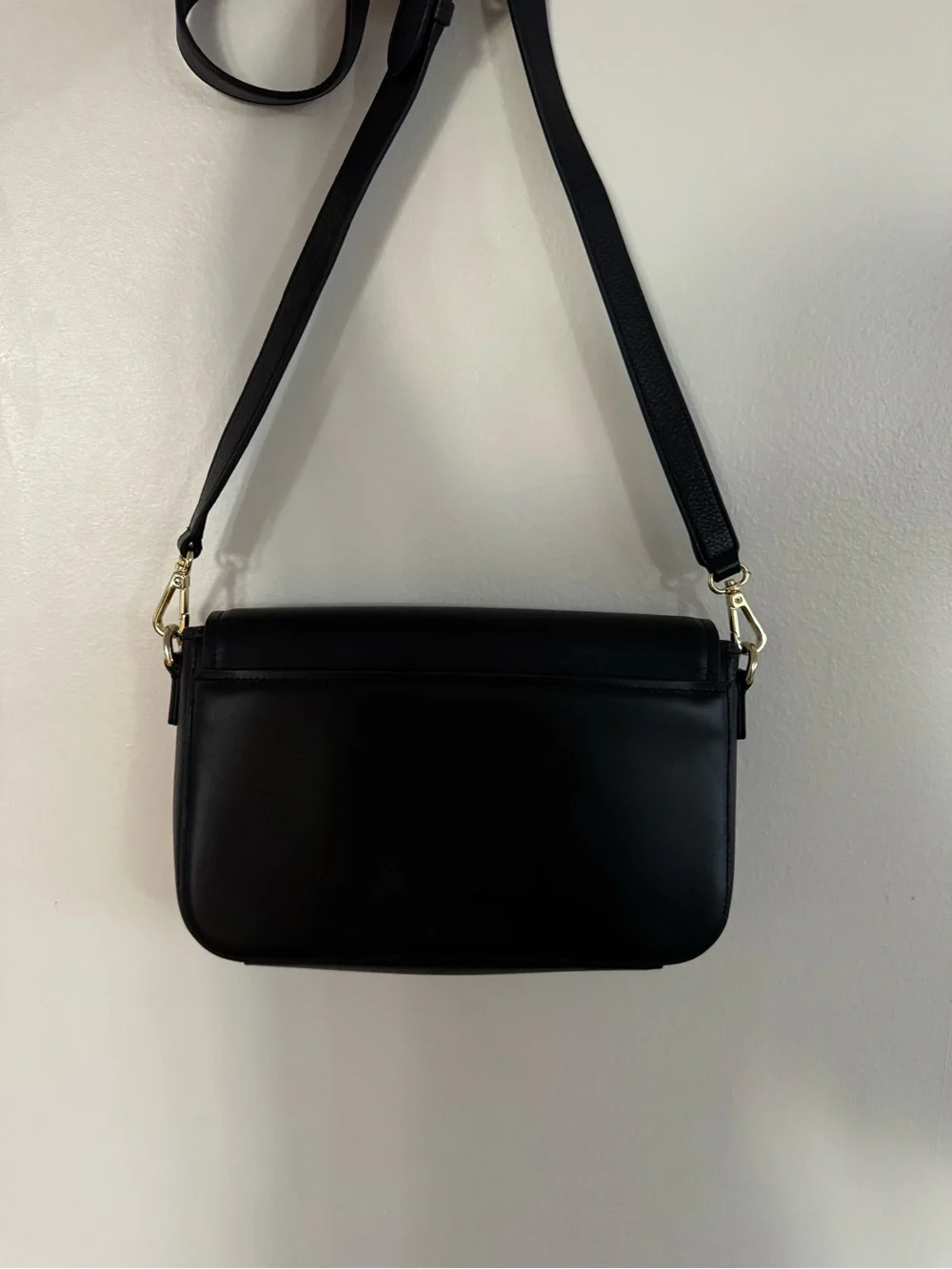River Road Black Small Flap Leather Crossbody Bag